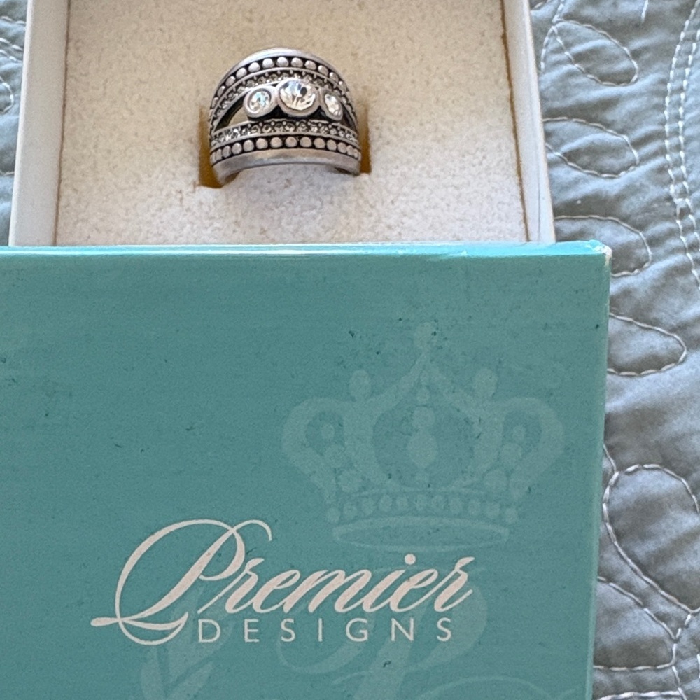 Premier Designs Silver Ring with Clear Stones - Picture 2 of 5